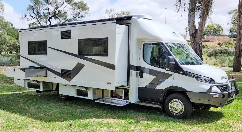 2802SL Double slideout luxury motorhome